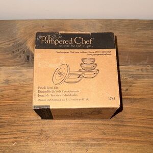 The Pampered Chef Pinch Bowl Set